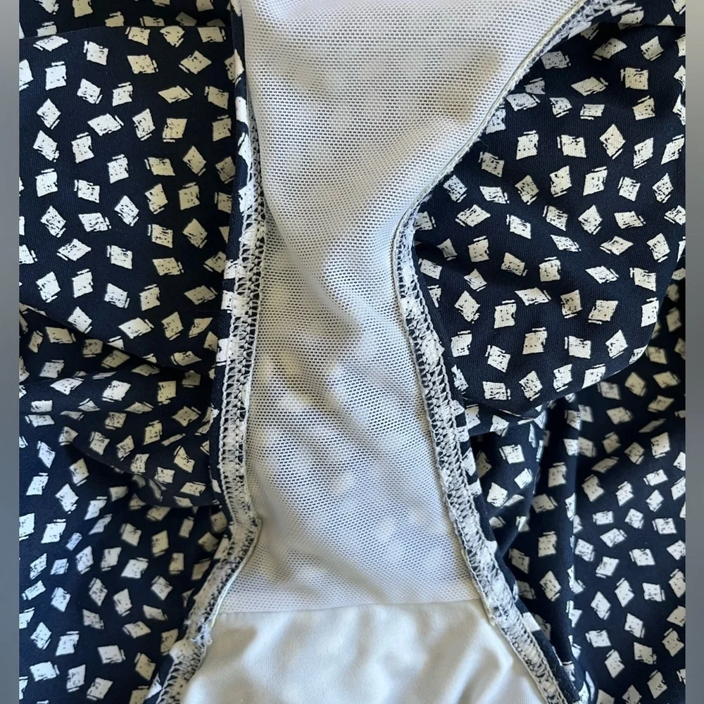Nip Tuck One Piece Swimsuit Navy Blue Size 8